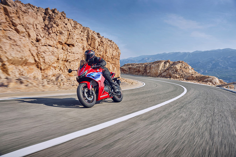 458012_24YMHONDACBR500R