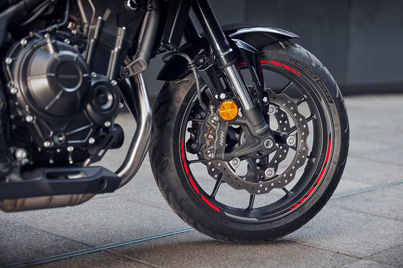 458272_24YM_CB500_HORNET