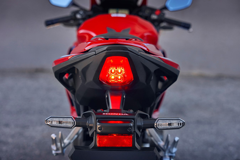 458330_24YM_HONDA_CBR500R