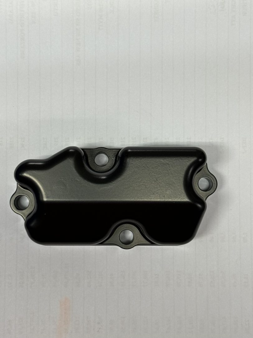 18331KZ4000 COPERCHIO CAMERA SEC.