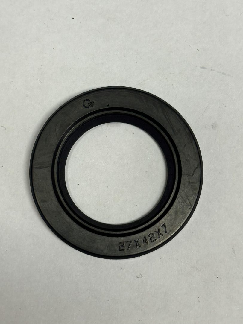 91255GCG931 PARAOLIO 27X42X7