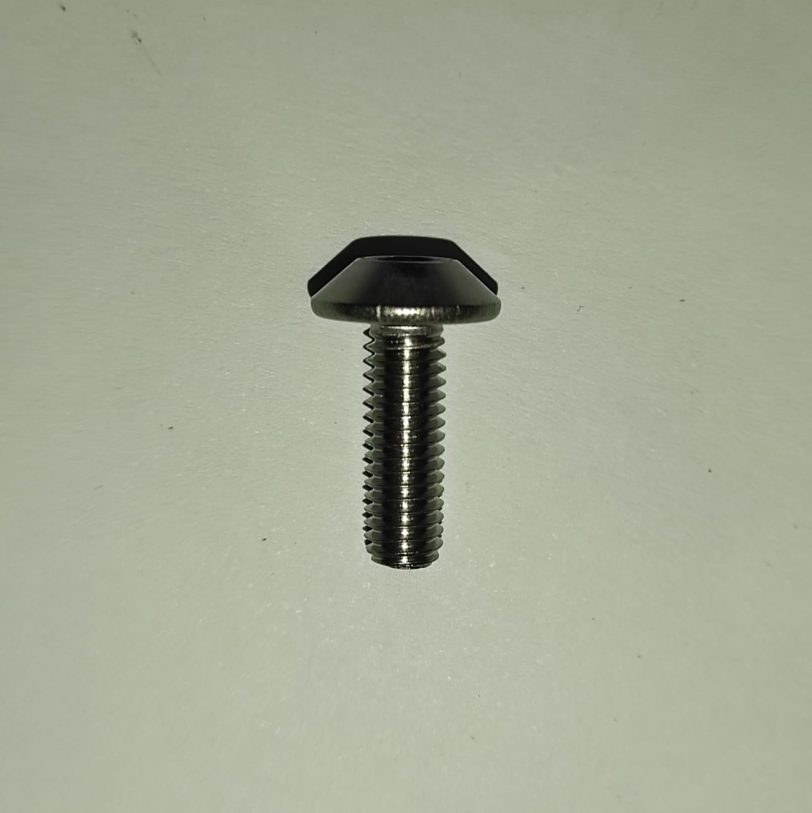 90132KZZ900 VITE CON TESTA A BOTTONE 6X18