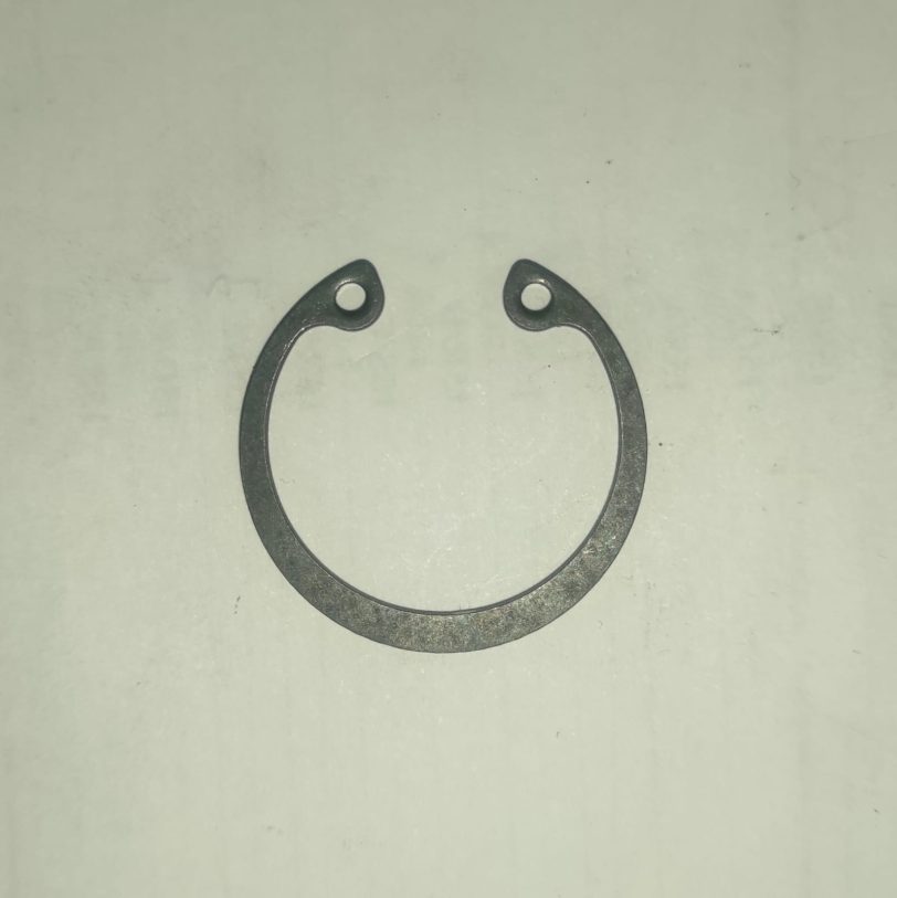 90603KSVJ10 ANELLO ELASTICO SICUREZZA INTERNO 28MM
