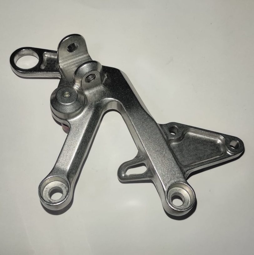 50600MCF010 SUPPORTO PEDANA PRINCIPALE D.