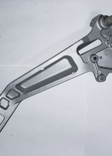 50650MBZG01ZB SUPPORTO PEDANA PRINCIPALE D. *NH109MS *
