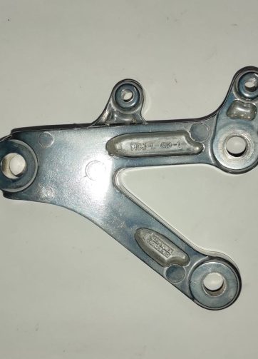50700MCJ000 SUPPORTO PEDANA PRINCIPALE S.