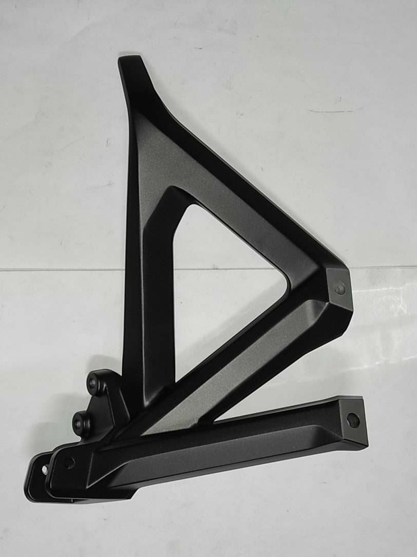 50715MKKD00ZB SUPPORTO PEDANA POGGIAPIEDI D. *NHA86M*