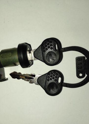 64220KEY900 ASS. SERRATURA COPERCHIO CARBURANTE