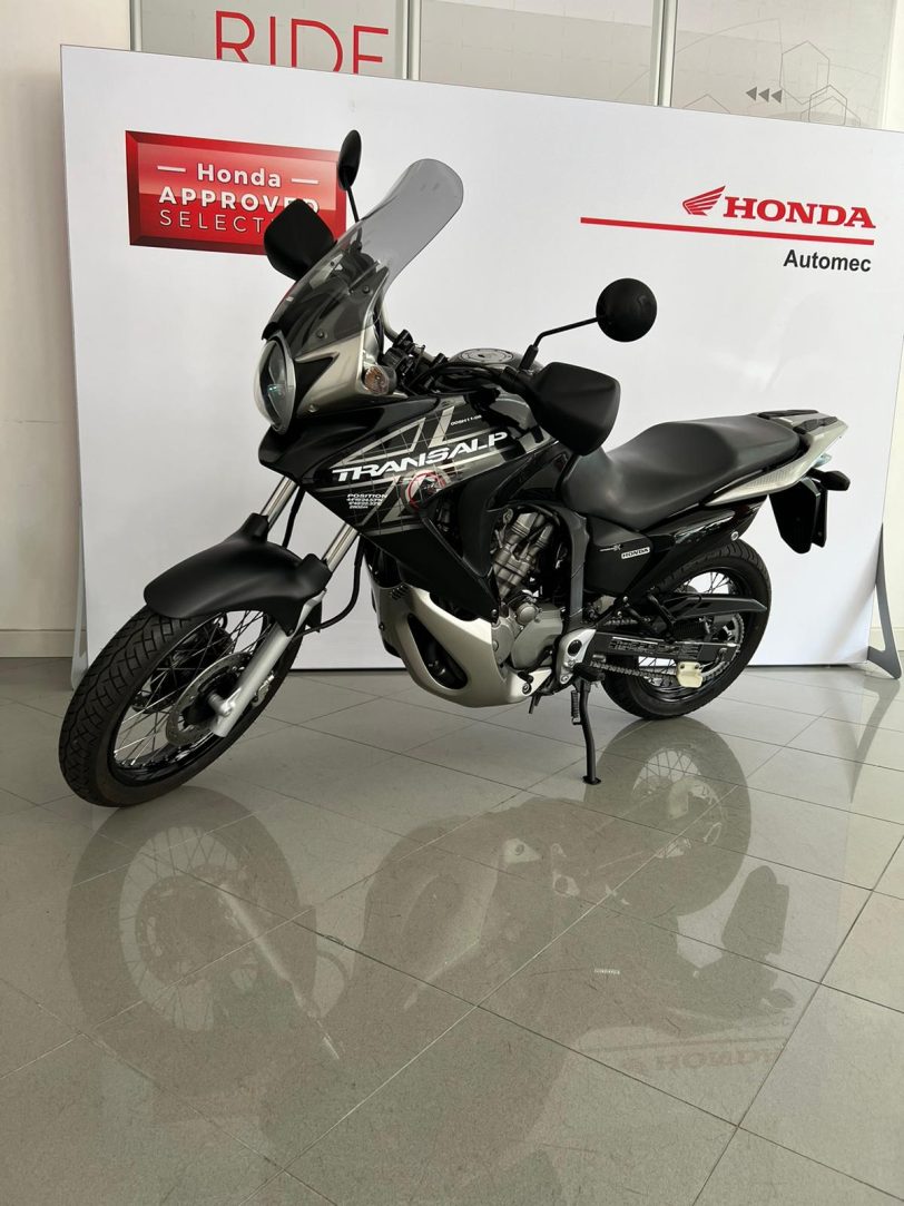 HONDA TRANSALP 700