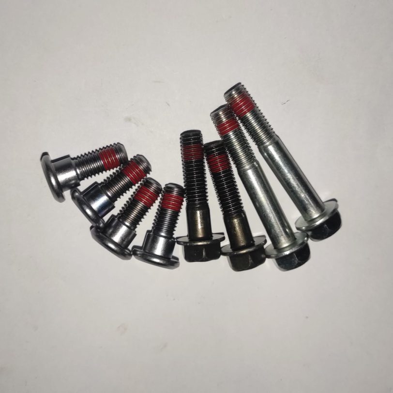 06432MCT306 KIT BULLONI FRENO POST.