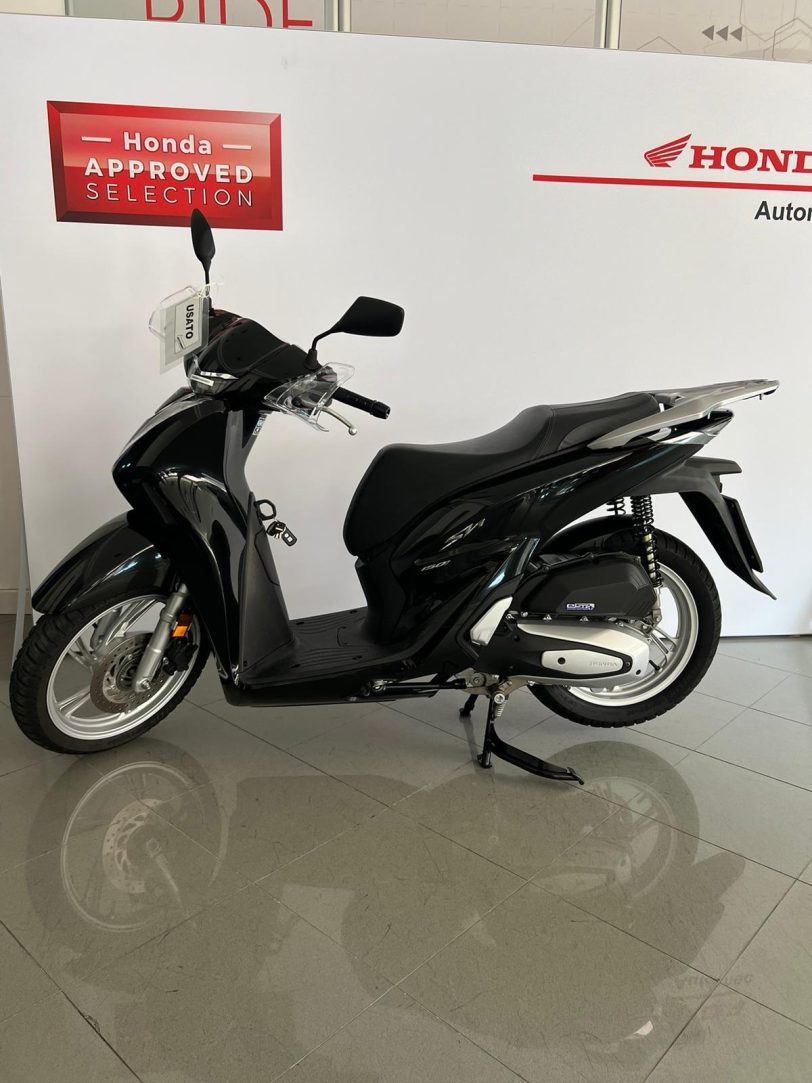 HONDA SH 150 NERO