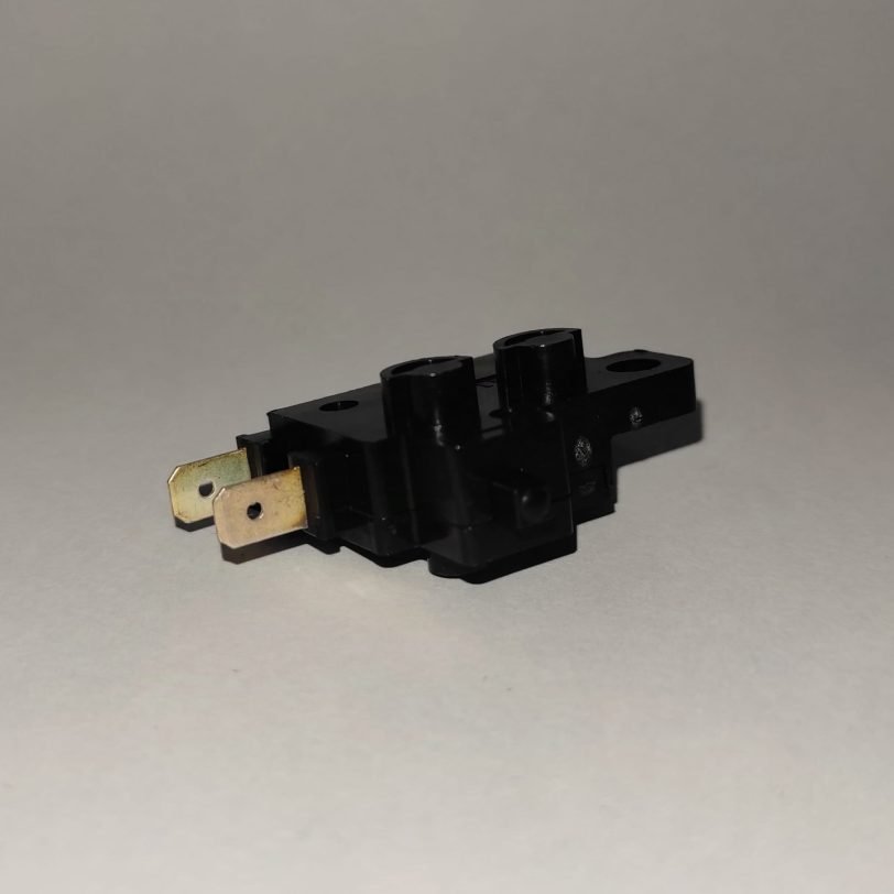 35340MM5601 ASS. INTERRUTTORE STOP ANT. - immagine 2