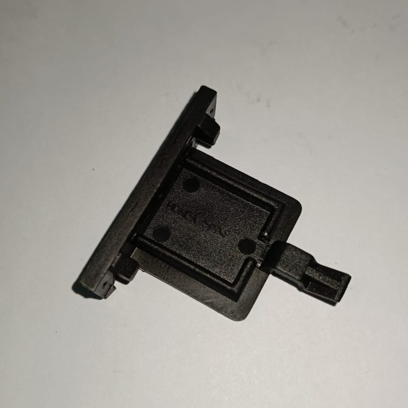 81255KGF900 COPERTURA, MANUTENZIONE CARBURATORE - immagine 2