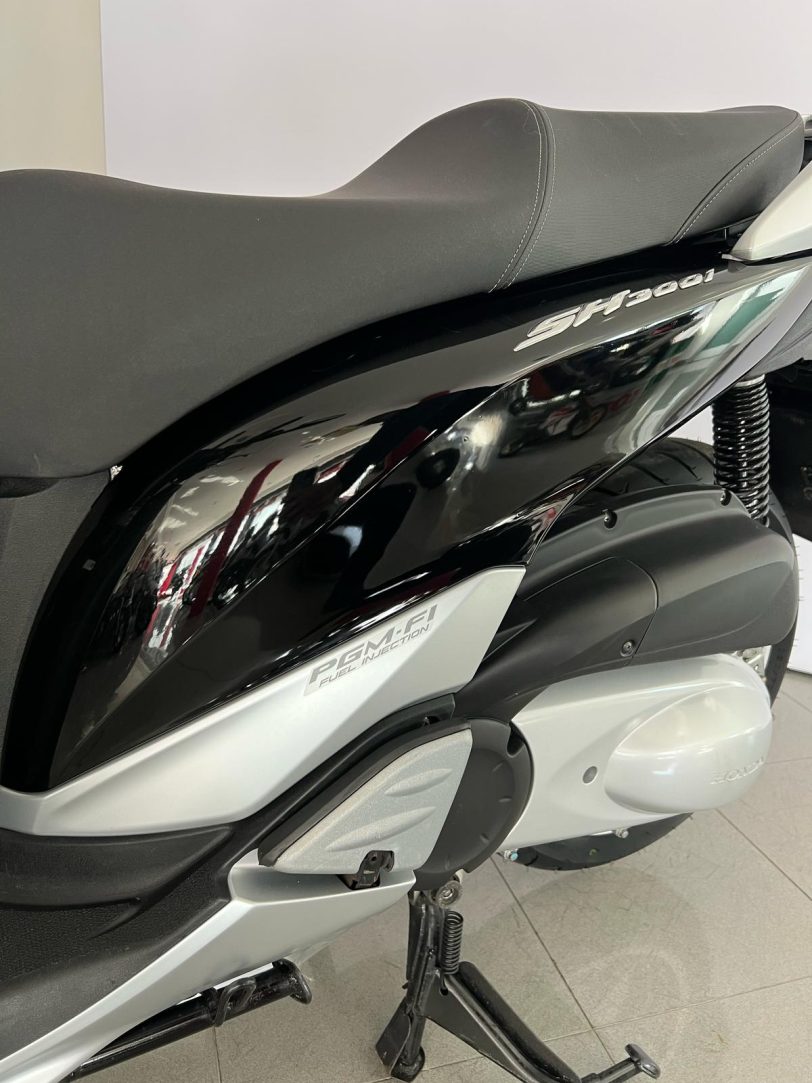 HONDA SH 300 - immagine 3