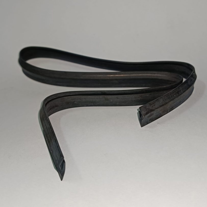 64105KFG000 MODANATURA, SCHERMO VENTO