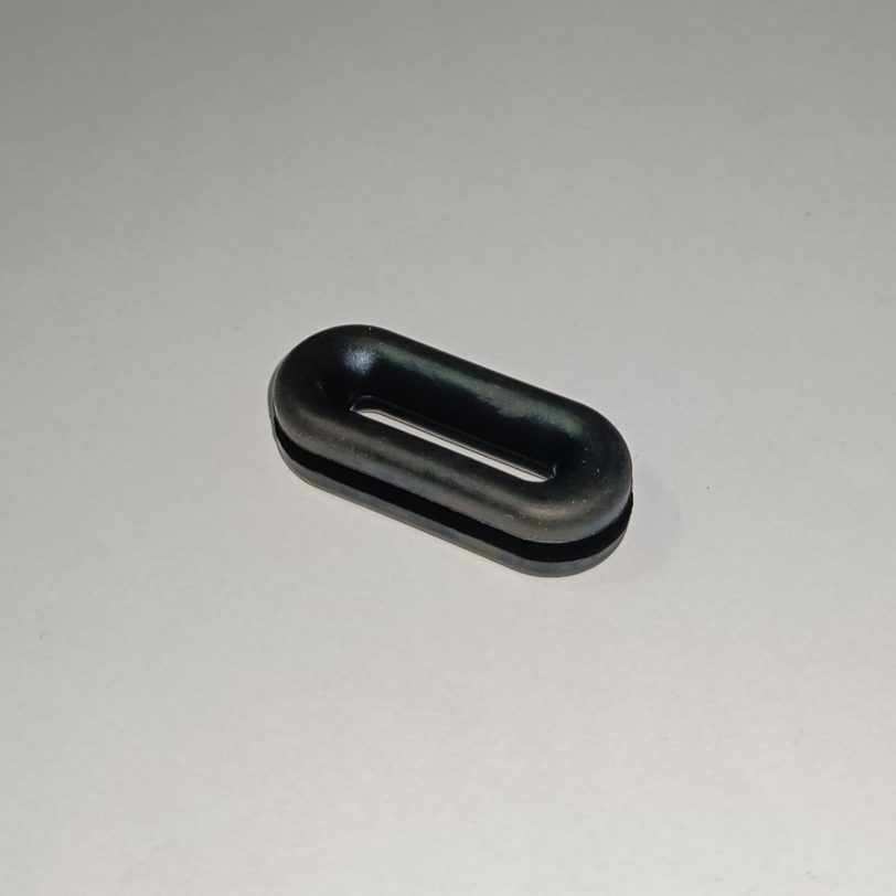 83601MB0000 BOCCOLA ISOLANTE A COPERCHIO LATERALE