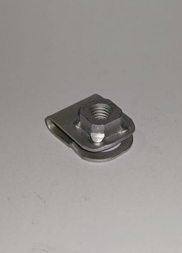 90305SH3000 DADO CLIP SPOILER ARIA