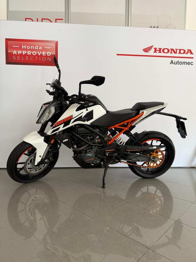 KTM DUKE 125