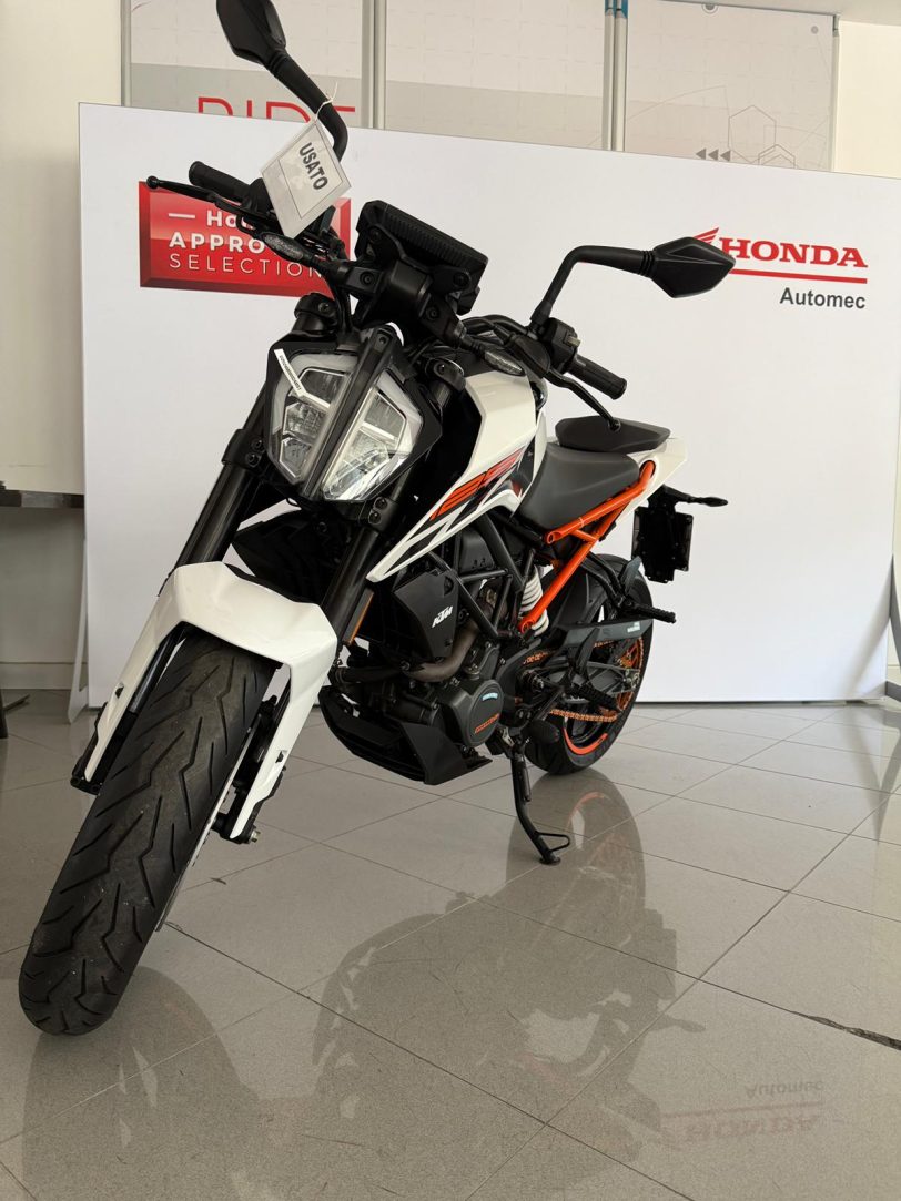 KTM DUKE 125 - immagine 2
