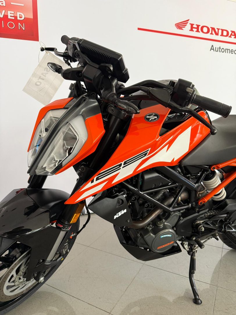 KTM DUKE 125 - immagine 3