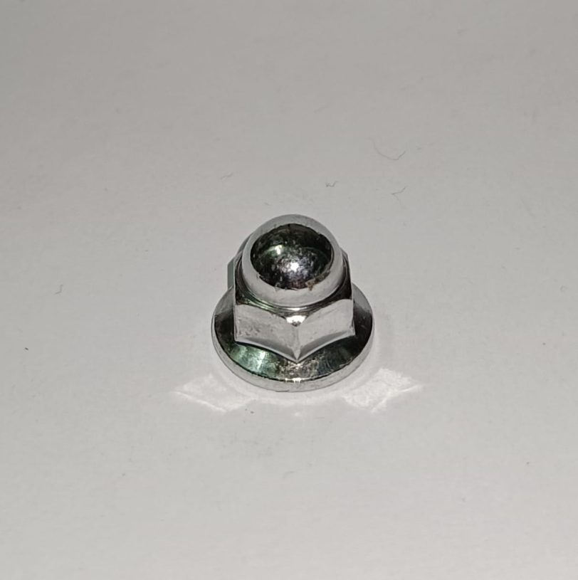 90208438000 DADO CIECO 8MM