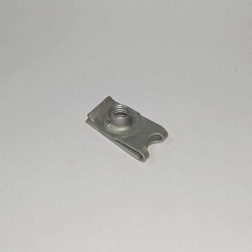 90344692003 DADO A MORSETTO 6MM