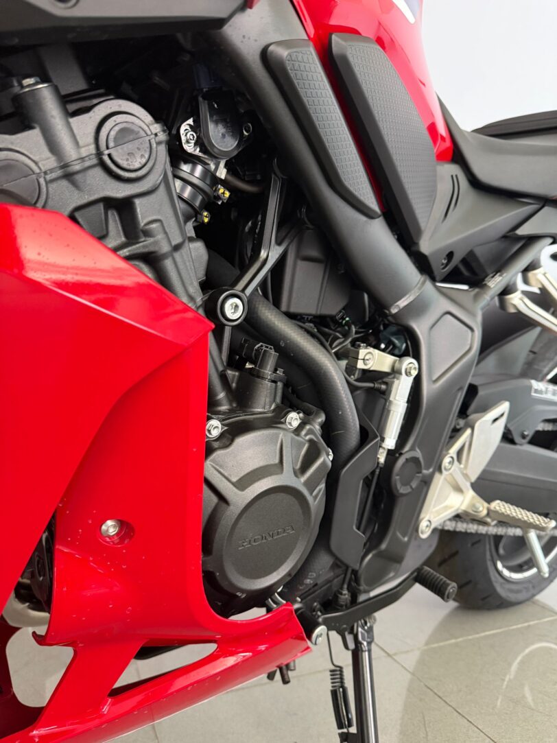 HONDA CBR 650 R E-CLUTCH - immagine 8