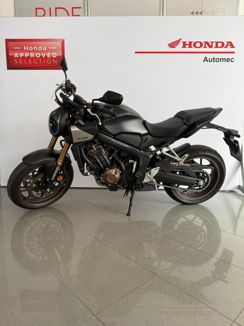 HONDA CB 650 R E-CLUTCH - DEMO