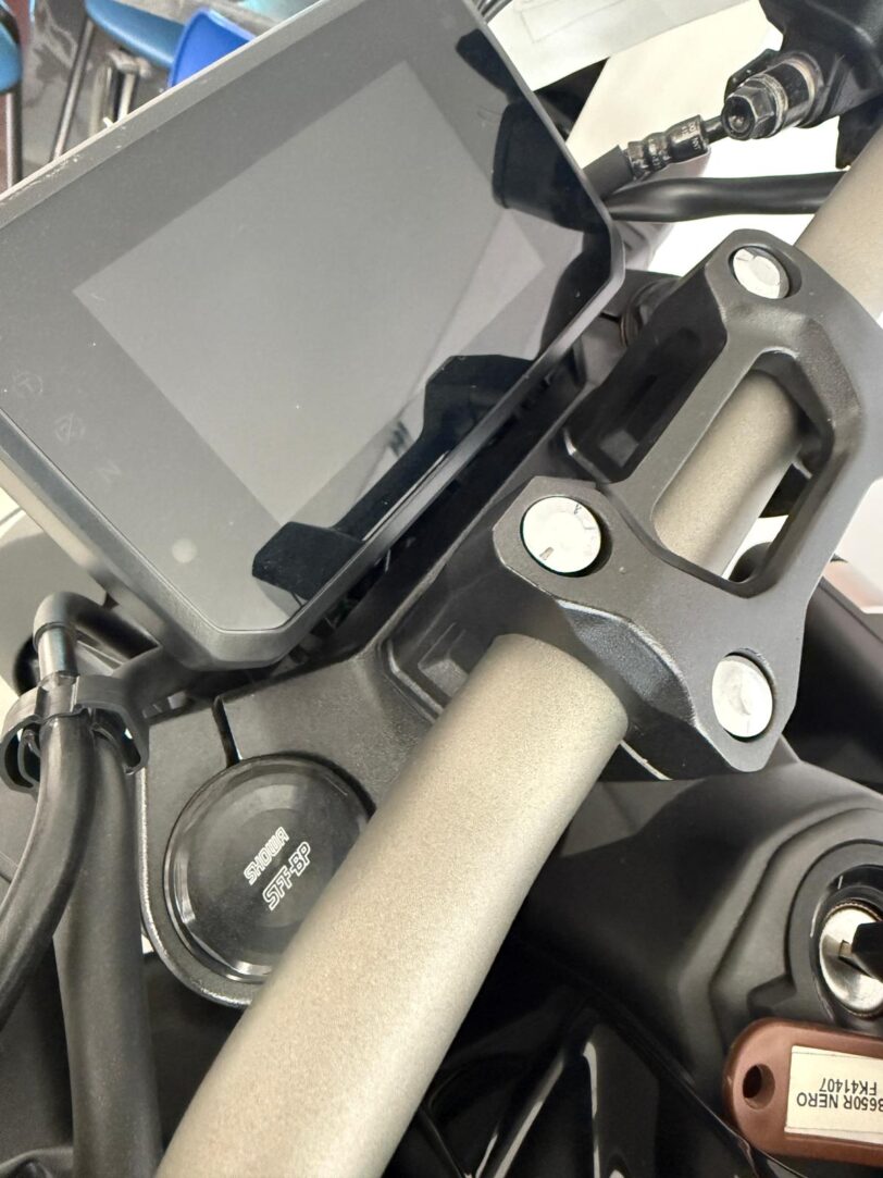 HONDA CB 650 R E-CLUTCH - DEMO - immagine 3