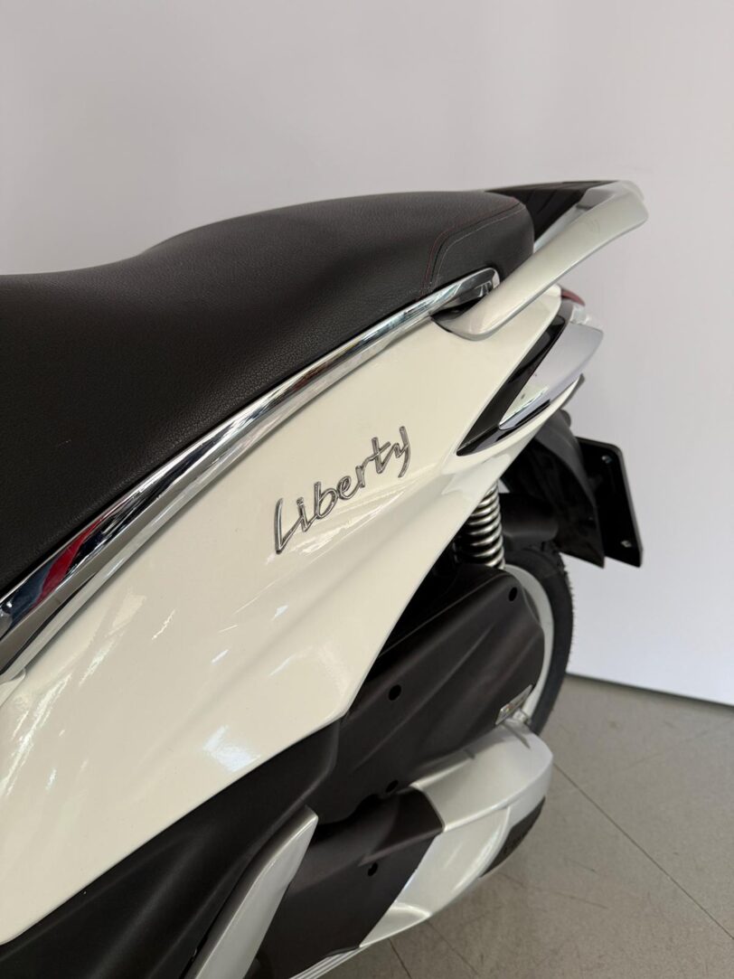 PIAGGIO LIBERTY 125 BIANCO - immagine 2