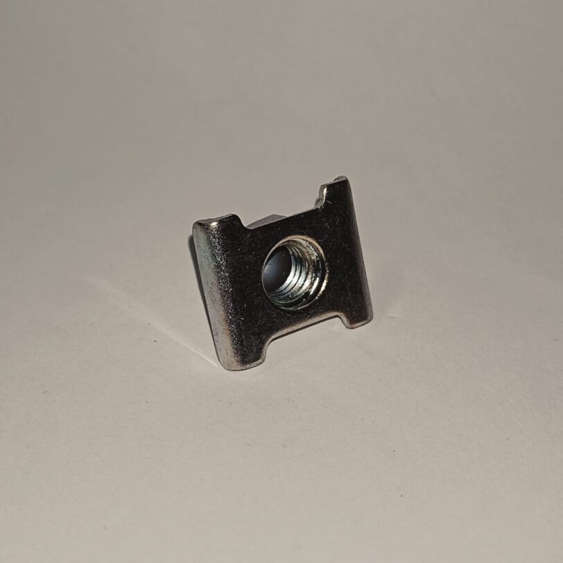 61303MK4630 DADO SCATOLA FARO - immagine 2