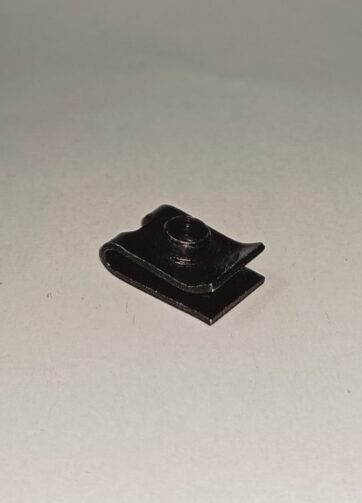 90677KANT00 DADO A MORSETTO 5MM