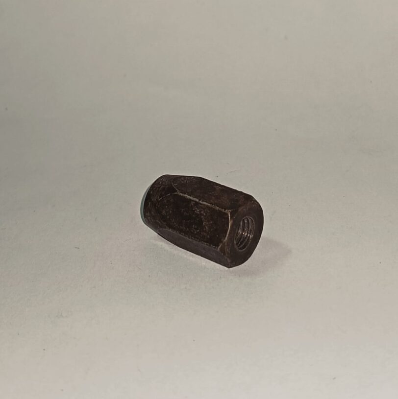 90315GCG930 DADO SPECIALE 8MM (FILO SINISTRO)