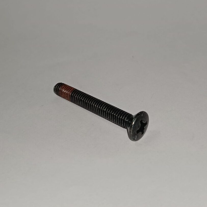 90108KTW900 VITE CON TESTA OVALE 6X45