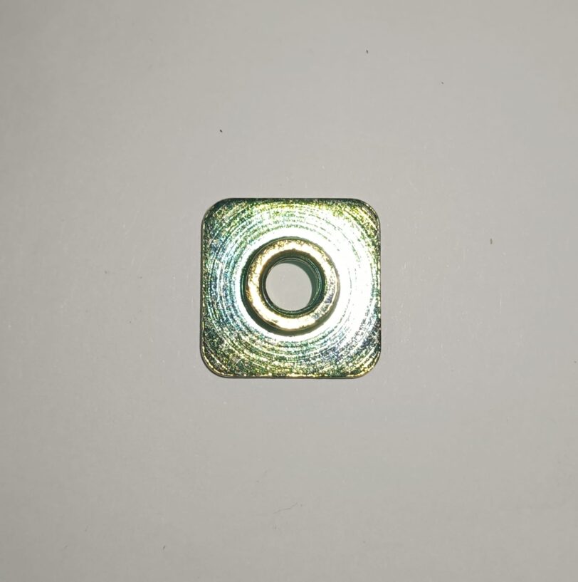 90302MEE000 DADO SPECIALE 6MM - immagine 2