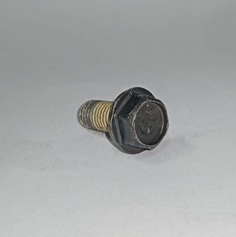 90037KY4900 BULLONE FLANGIATO 8X20