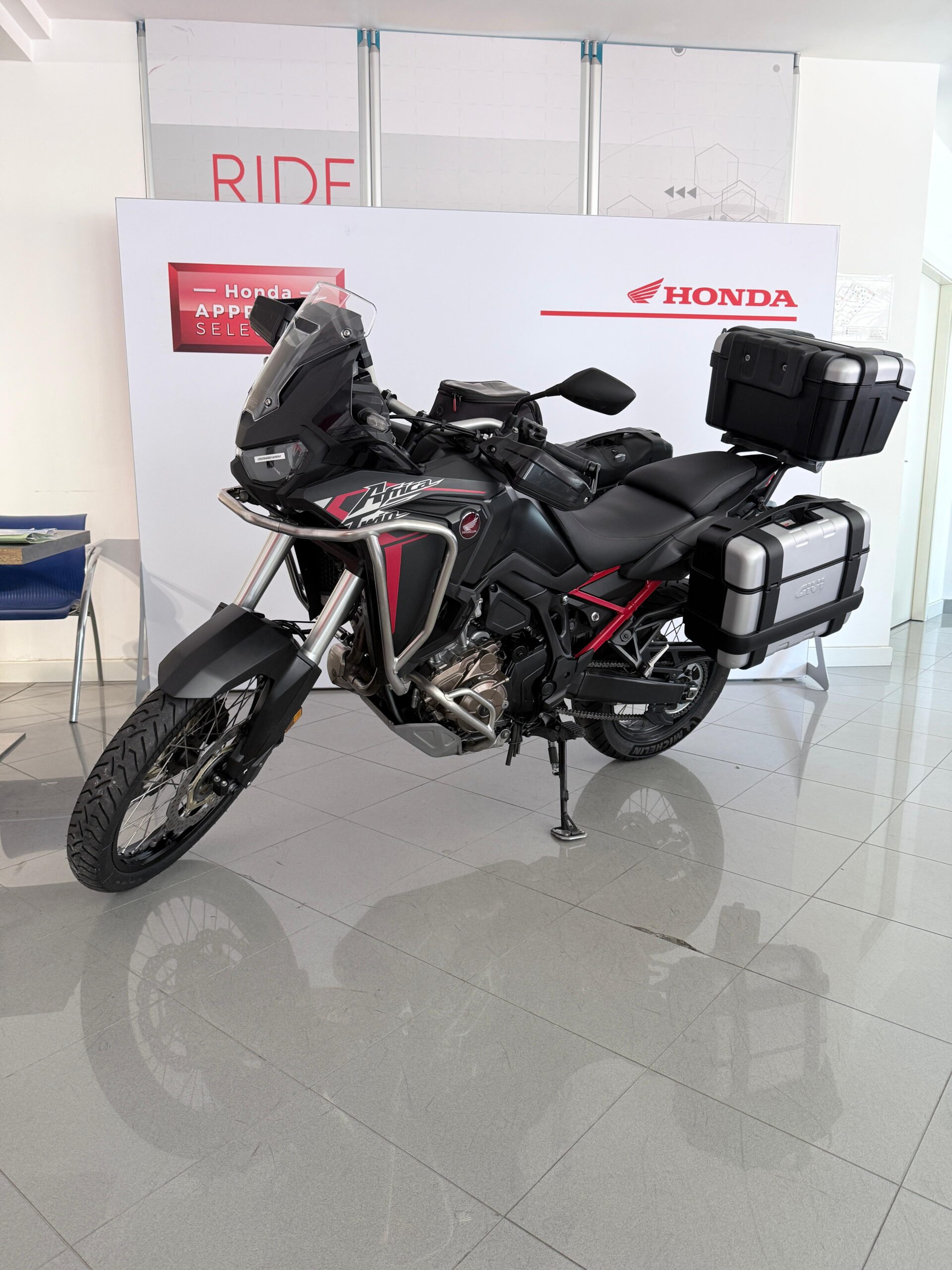 HONDA AFRICA TWIN DCT