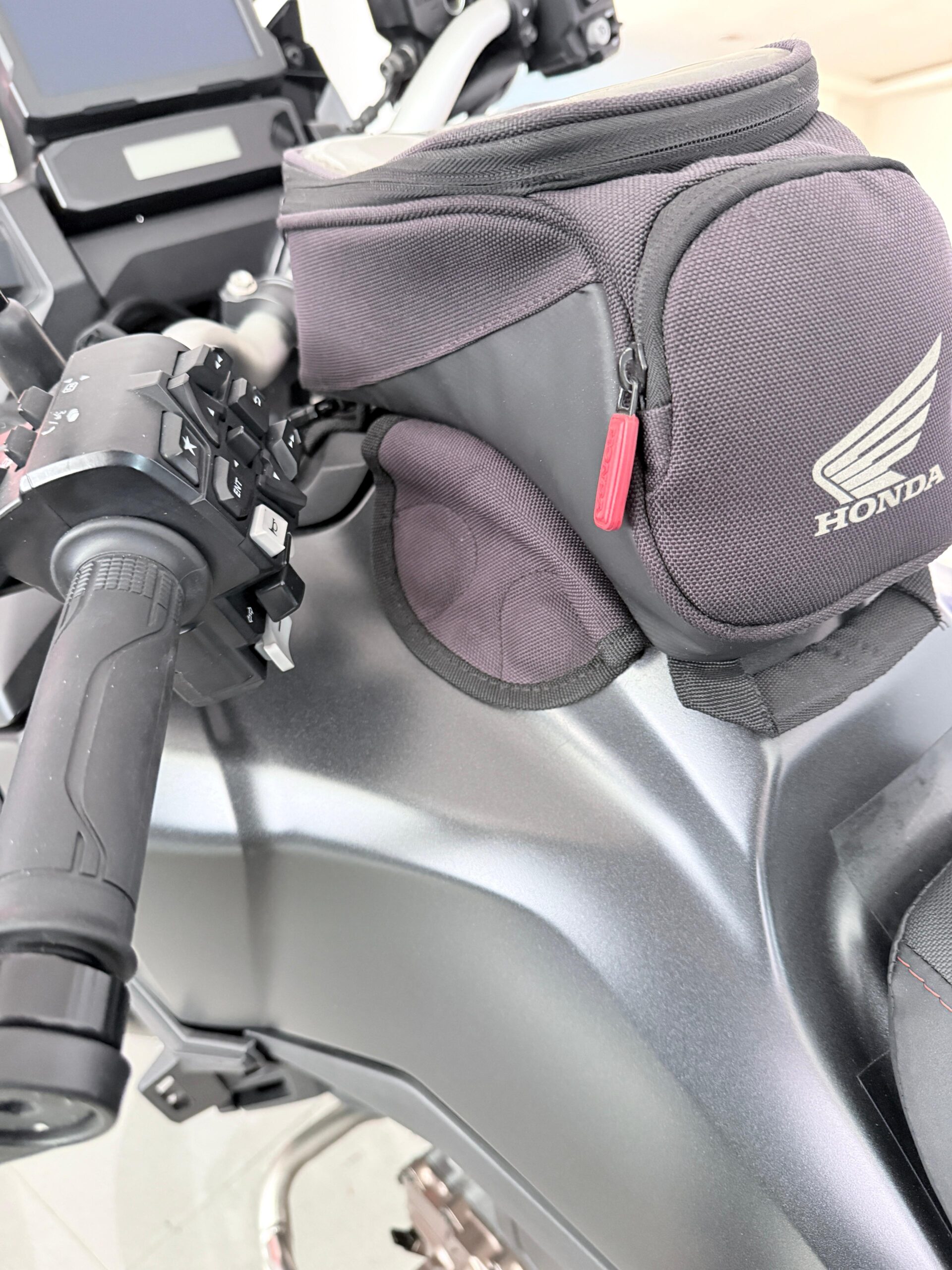 HONDA AFRICA TWIN DCT - immagine 9