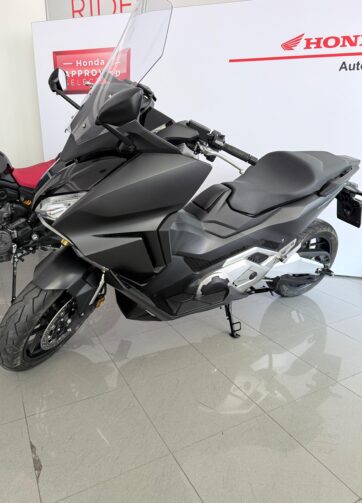 HONDA FORZA 750