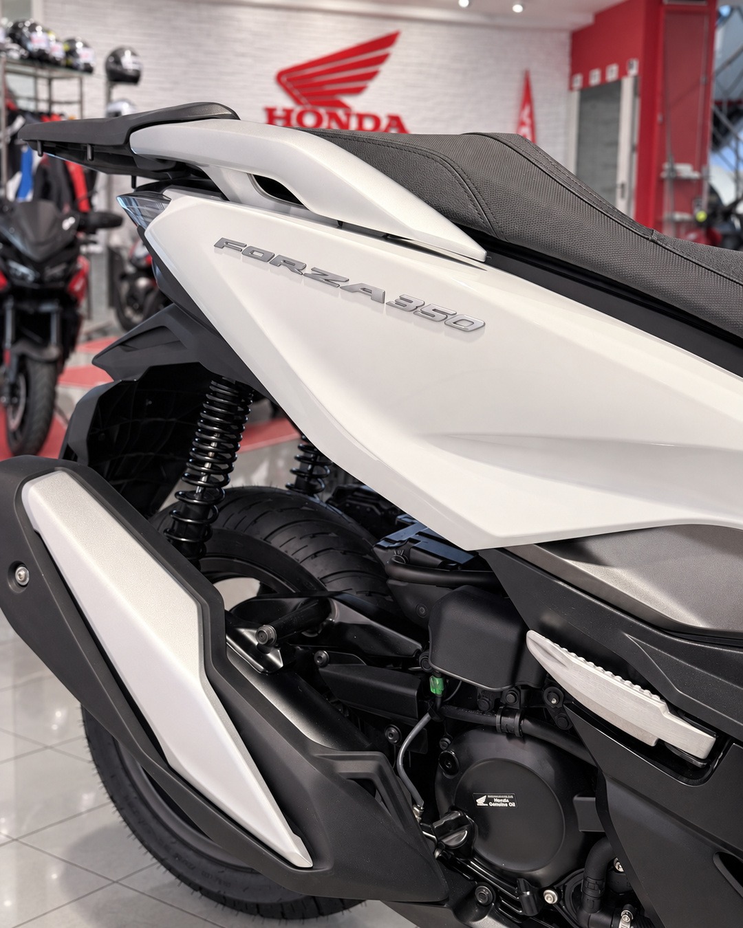 HONDA FORZA 350 DELUXE - Image 3