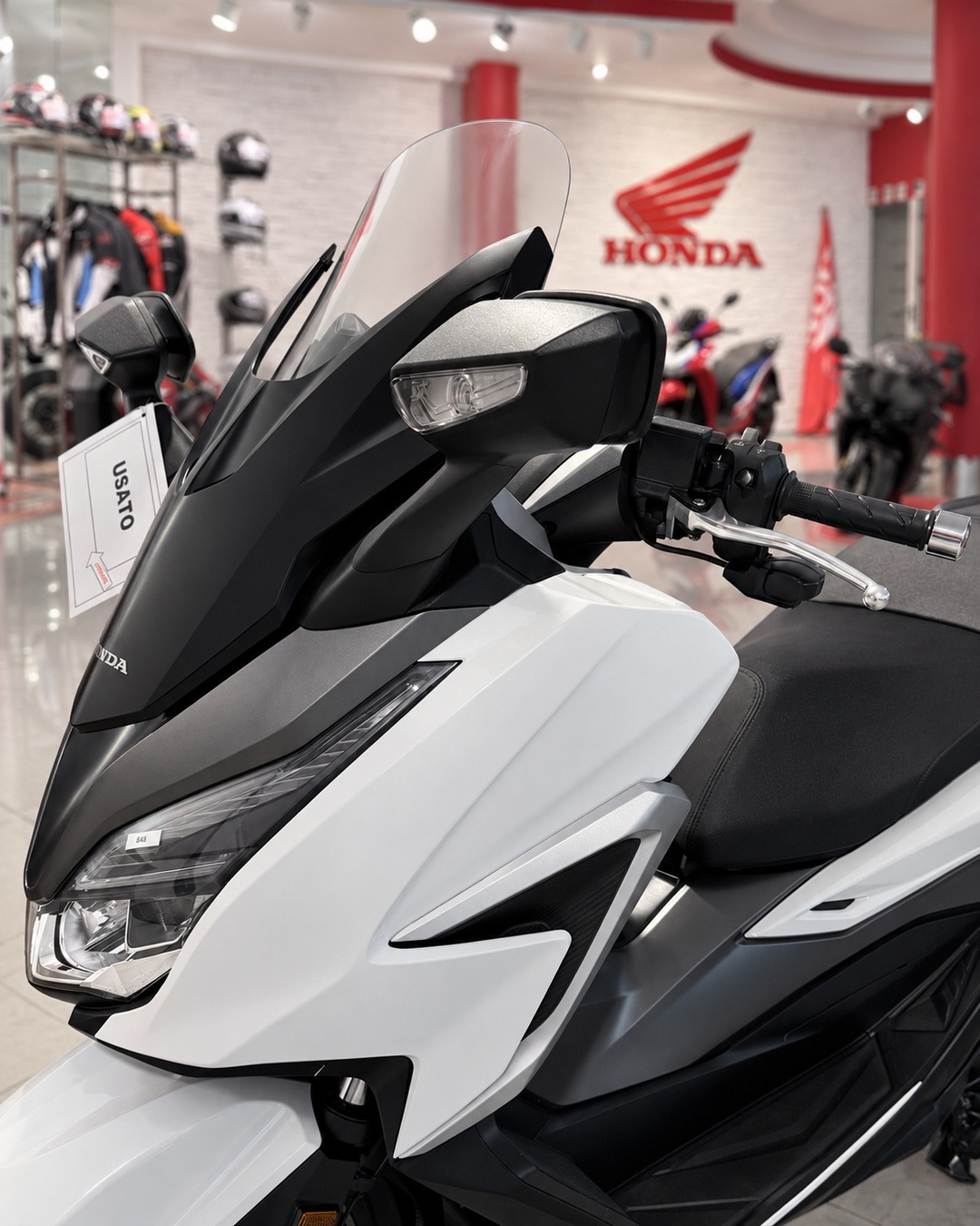 HONDA FORZA 350 DELUXE - Image 2